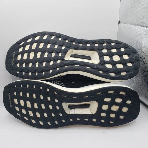 Adidas Ultra BOOST 5.0 DNA Oreo Black White FY9348 Men's Size 8.5 Pre-owned - Picture 9 of 10